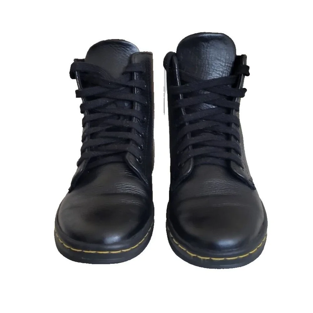 Dr. Martens Women's Leyton Ankle Boot Soft Black Leather Size 5 Air Wair 7 Eye